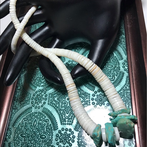 Classy Vintage Heishi Shell Polished Real Turquoise Stone Necklace 17”L - Picture 10 of 13